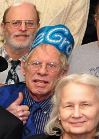 Randy Dalton, flanked by fellow Divers Len Davidson & Diane Keller, from our 2016 group photo courtesy of Diver George Bilyk